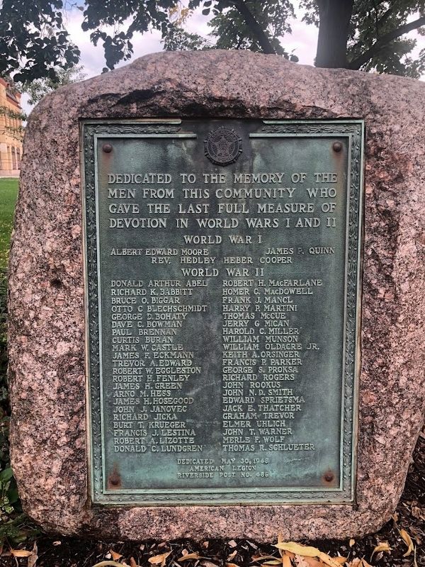 World War I & II memorial image. Click for full size.
