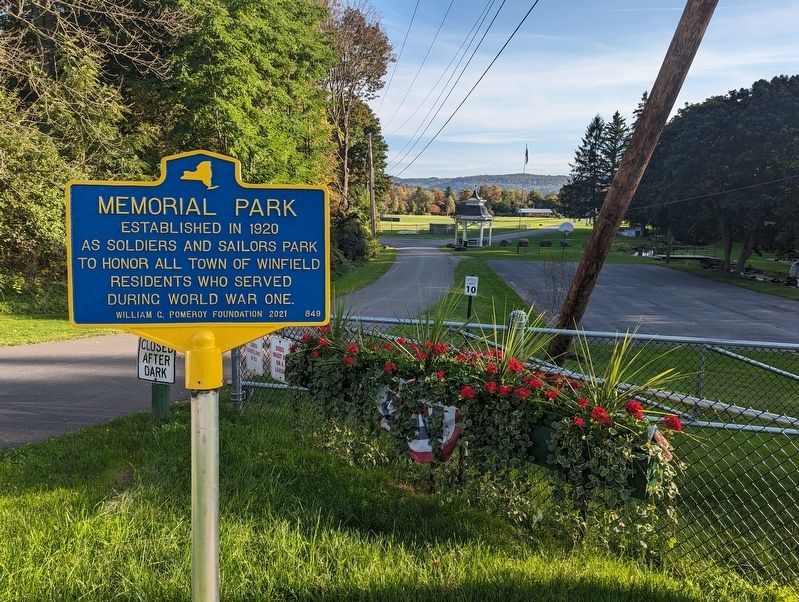 Memorial Park Marker surroundings image. Click for full size.