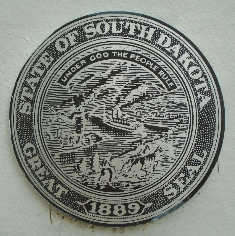 South Dakota Seal on Memorial Obelisk image. Click for full size.
