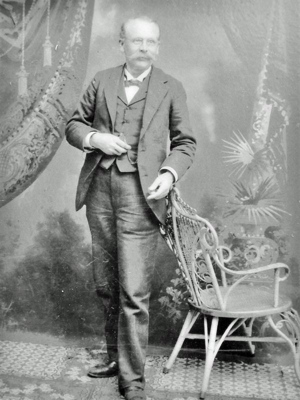 Marker detail: Henry L. Kemper image. Click for full size.