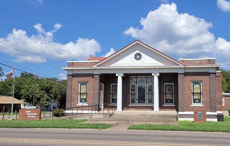 The First Methodist Church of Valley Mills image. Click for full size.