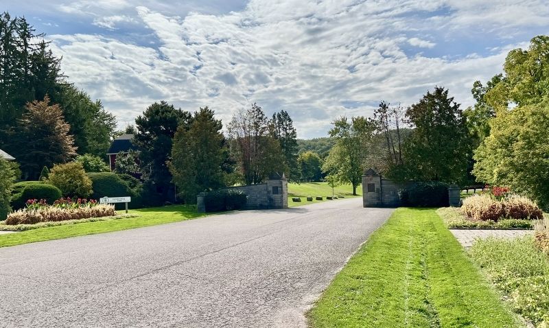 Entrance to Centennial Park, Main Street E. in Grimsby (marker is 200m inside). Click for full size. Entrance to Centennial Park, Main Street E. in Grimsby (marker is 200m inside) image. Click for full size.
