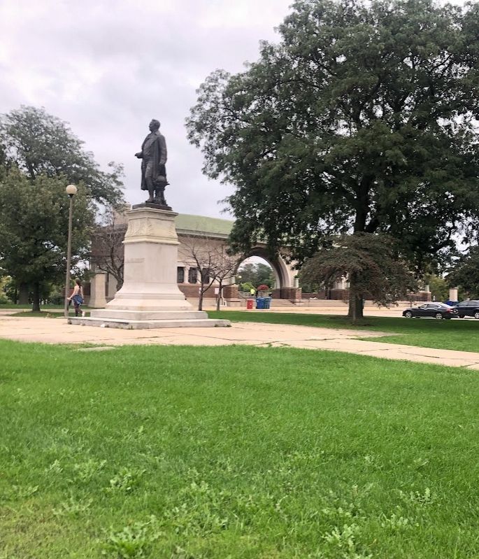 Alexander Von Humboldt statue image. Click for full size.