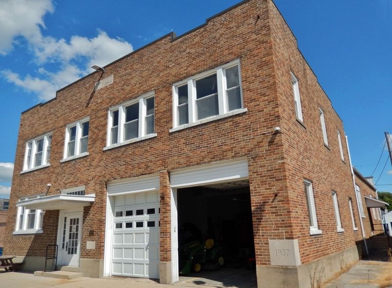 Converse City Hall Building (<i>southwest elevation</i>) image. Click for full size.