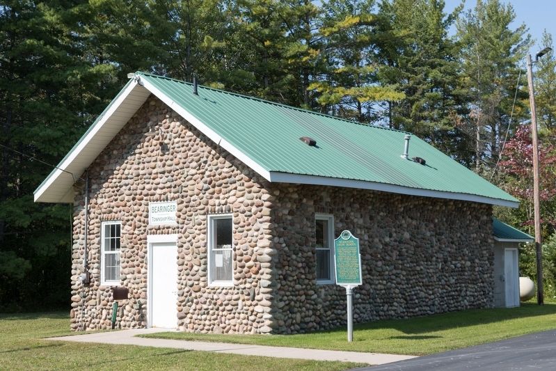 Bearinger Union School and Marker image. Click for full size.
