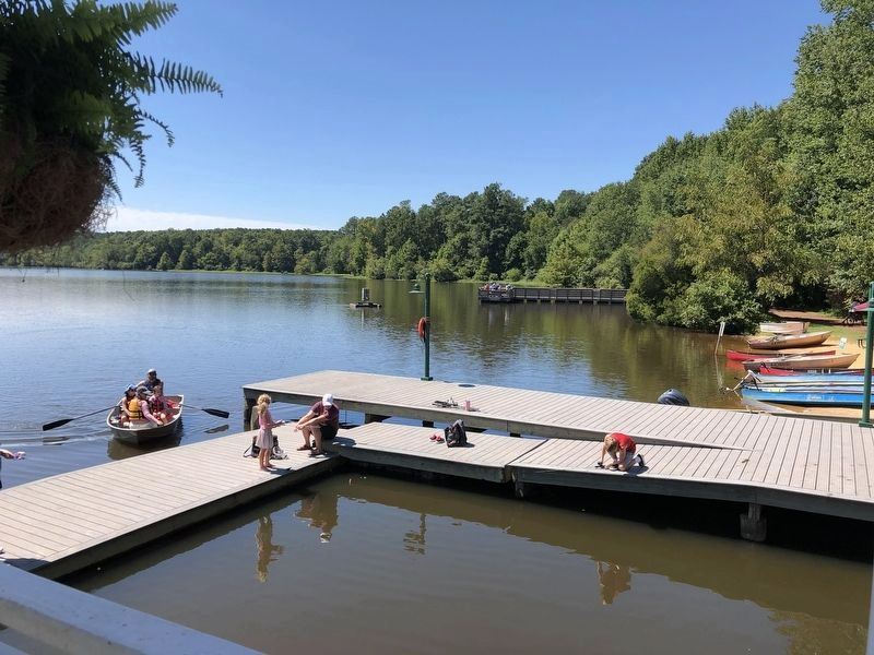 Bass Lake Park image. Click for full size.