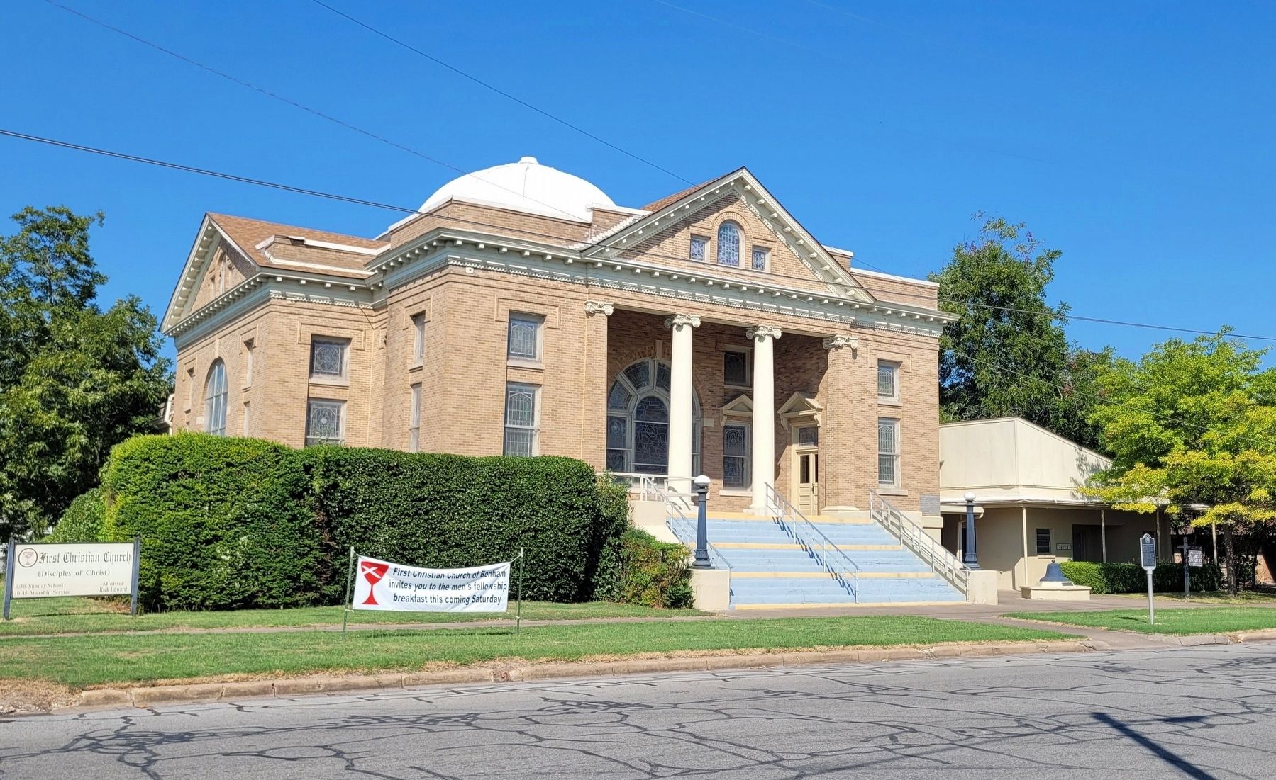 The view of the First Christian Church of Bonham and Marker from across the street image. Click for full size.