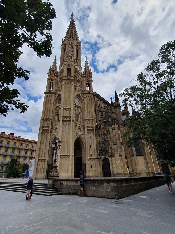 Cathedral of Buen Pastor and Marker image. Click for full size.