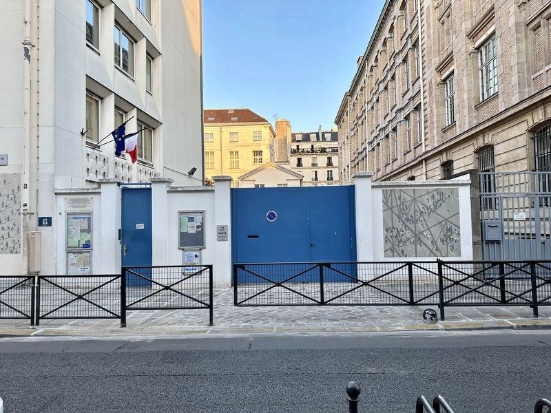 Rue Vaucanson Deported Jewish Children Memorial - wide view image. Click for full size.
