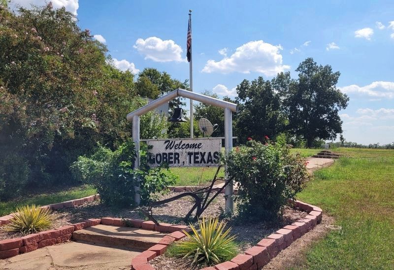 The Welcome to Gober Texas Sign image. Click for full size.