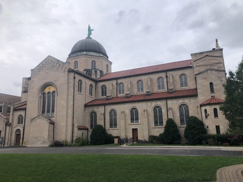 Ascension Catholic Church, Oak Park, Illinois image. Click for full size.