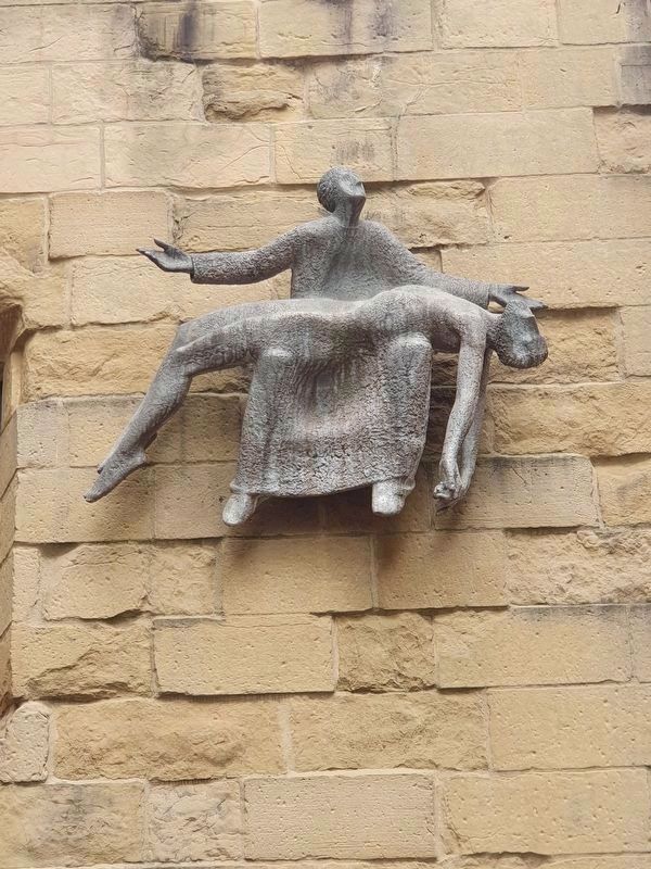 Pietá Sculpture near the San Vicente Church and mentioned in the text. Click for full size. Pietá Sculpture near the San Vicente Church and mentioned in the text image. Click for full size.