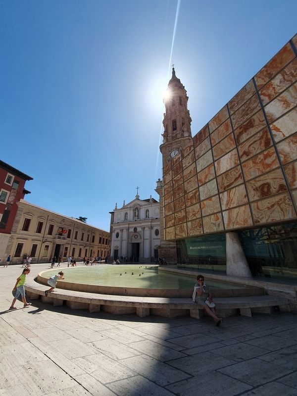 Plaza of the Seo. Click for full size. Plaza of the Seo image. Click for full size.