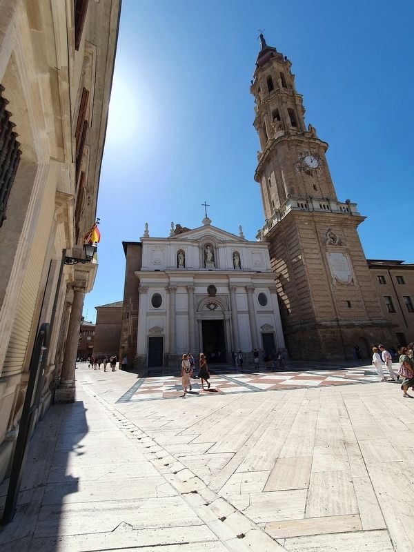 La Seo de San Salvador. Click for full size. La Seo de San Salvador image. Click for full size.