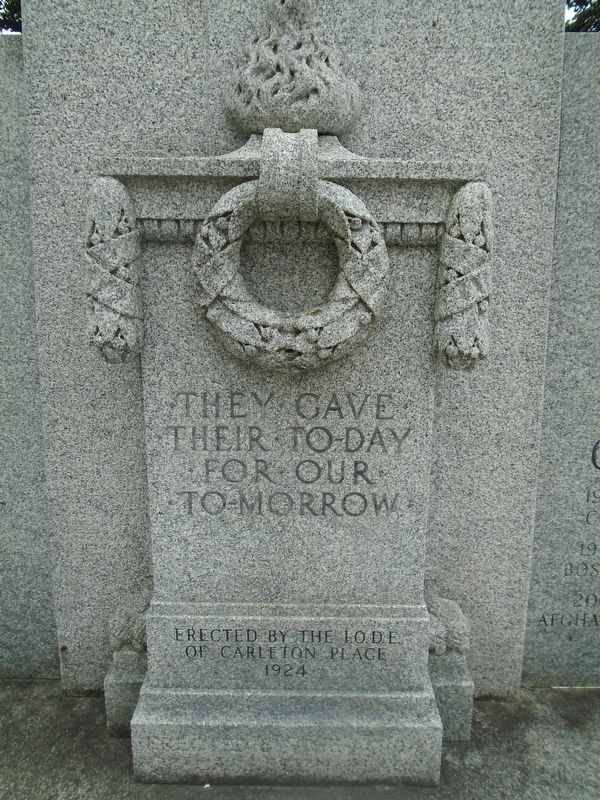 Memorial Park Cenotaph Dedication image. Click for full size.