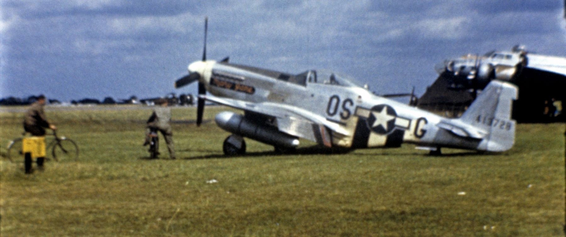 A P-51D Mustang (OS-G, serial number 44-13728) of the Experimental Scouting Force (SFX) image. Click for full size.