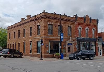 Pioneer Bank and Marker. Click for full size. Pioneer Bank and Marker image. Click for full size.