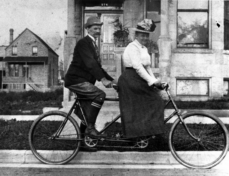 Jens and Anna Marie Jensen (circa 1900) image. Click for full size.