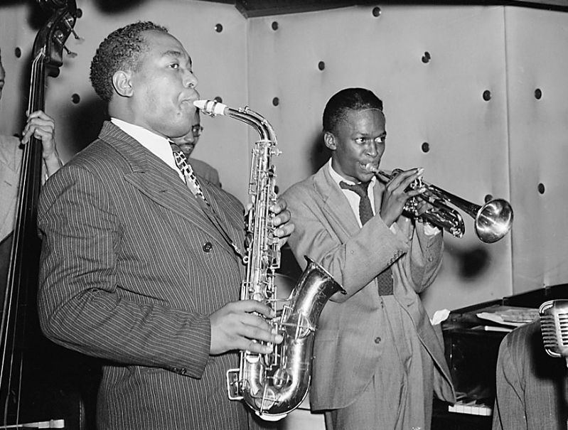 Charlie Parker and Miles Davis image. Click for full size.