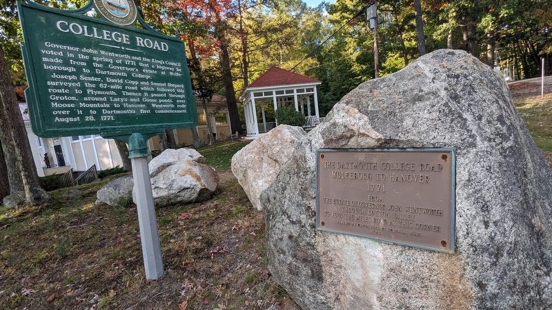 College Road Marker and plaque. Click for full size. College Road Marker and plaque image. Click for full size.