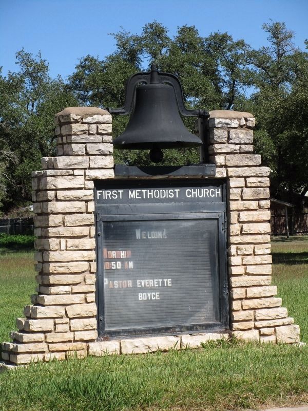 Bell from original church, that was distroyed in 1927 tornado image. Click for full size.