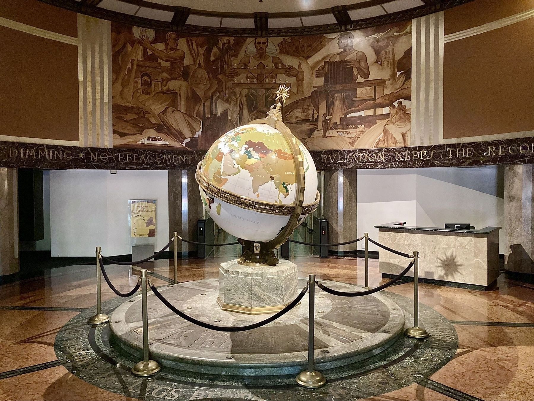 Times Building - Globe Lobby image. Click for full size.