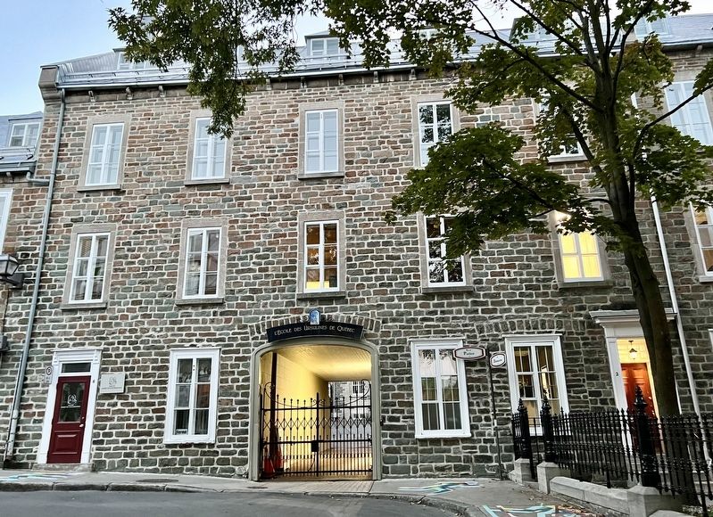 L��cole des Ursulines de Quebec image. Click for full size.