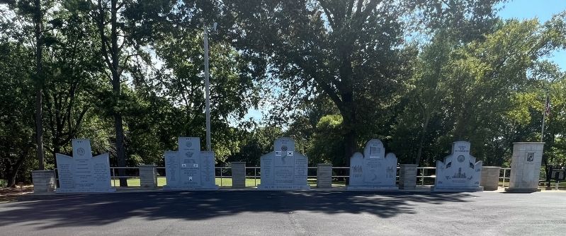 War Memorials image. Click for full size.