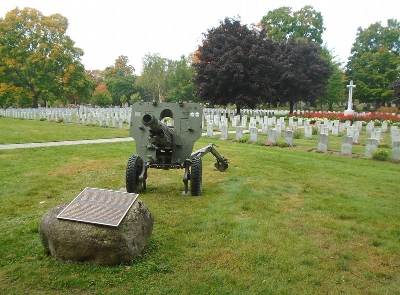 Le Howitzer L5 Howitzer and Marker. Click for full size. Le Howitzer L5 Howitzer and Marker image. Click for full size.