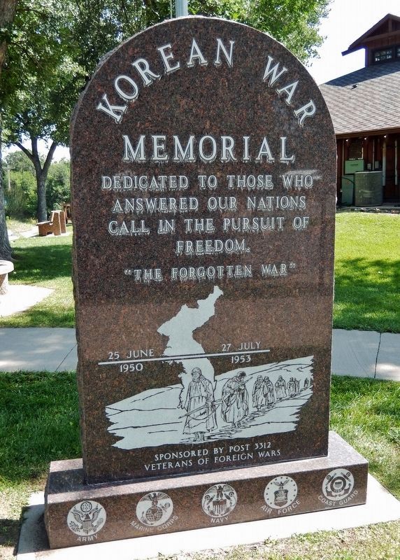 Korean War Memorial (<i>west side</i>). Click for full size. Korean War Memorial (<i>west side</i>) image. Click for full size.