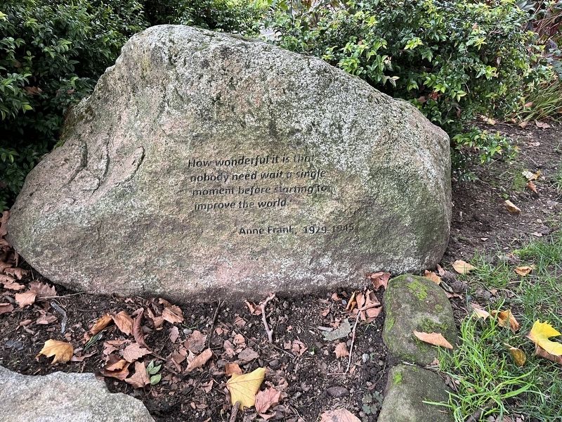 Anne Frank Memorial [right] image. Click for full size.
