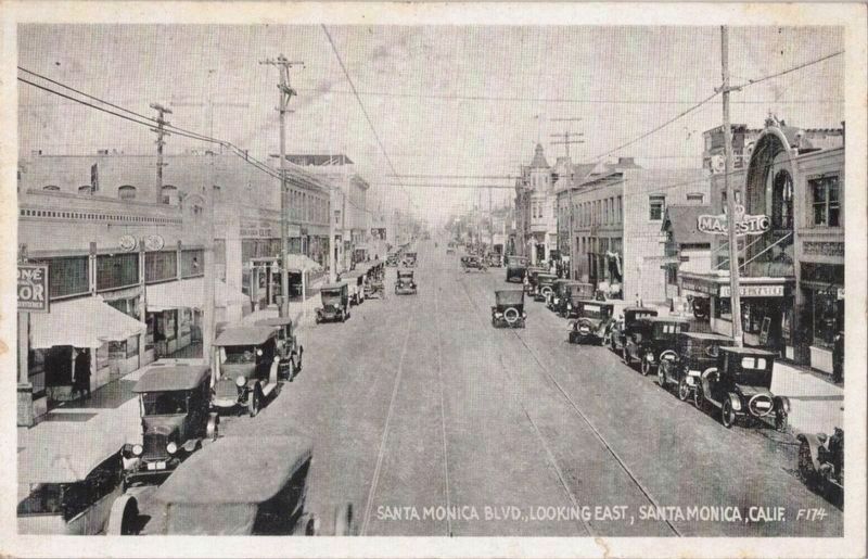 Santa Monica Boulevard, looking east image. Click for full size.