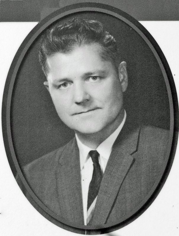 Marker detail: Walter R. Hjelle image. Click for full size.