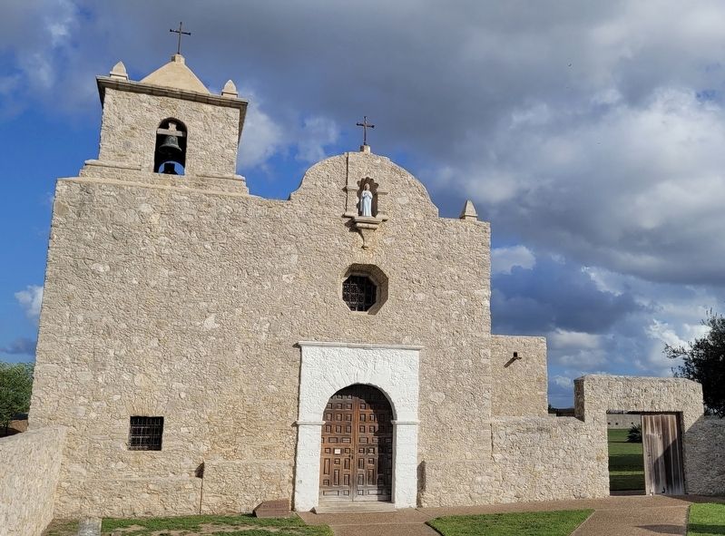 The chapel at the Presidio La Bah�a image. Click for full size.