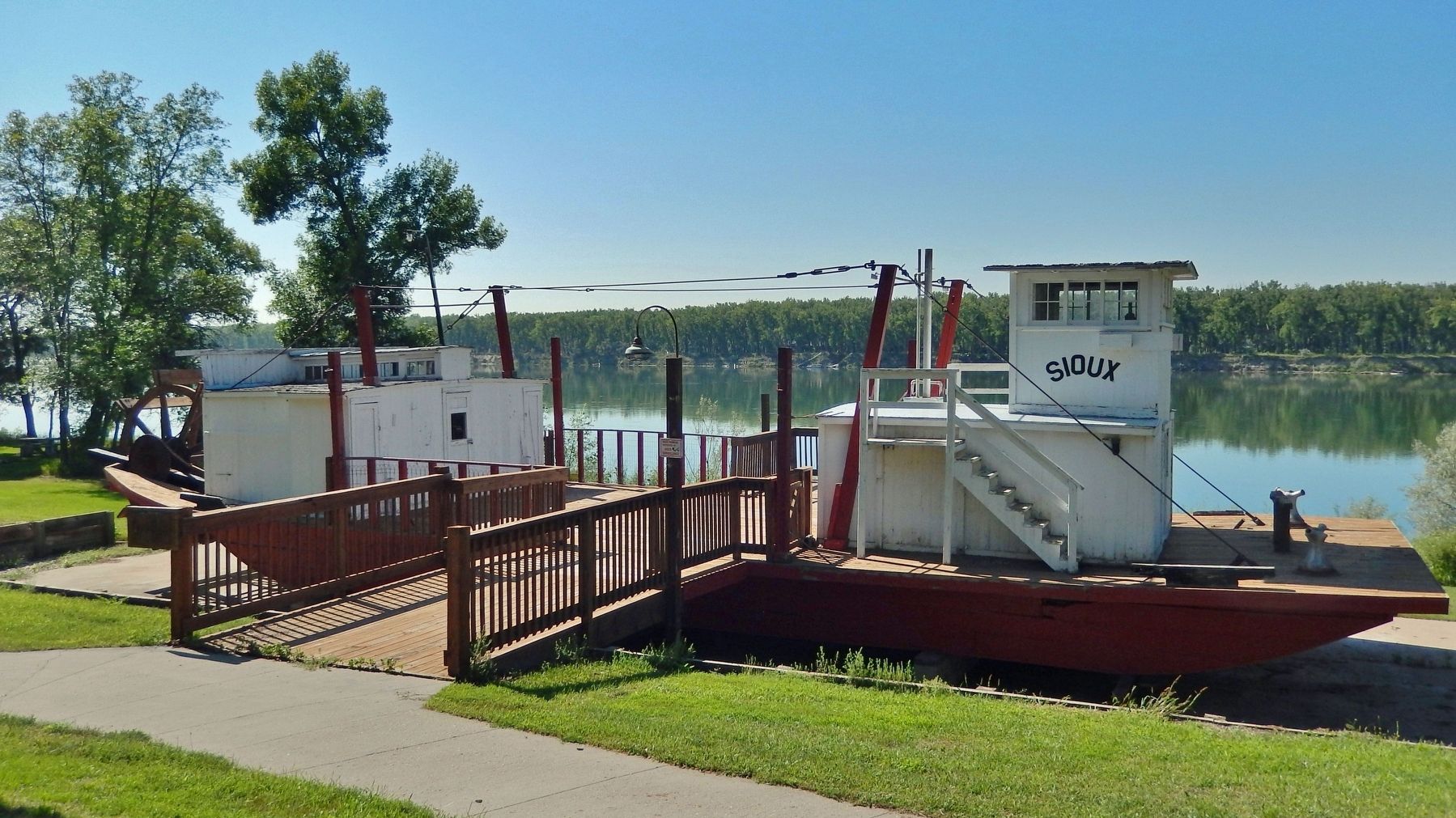 The Sioux Ferry Boat image. Click for full size.