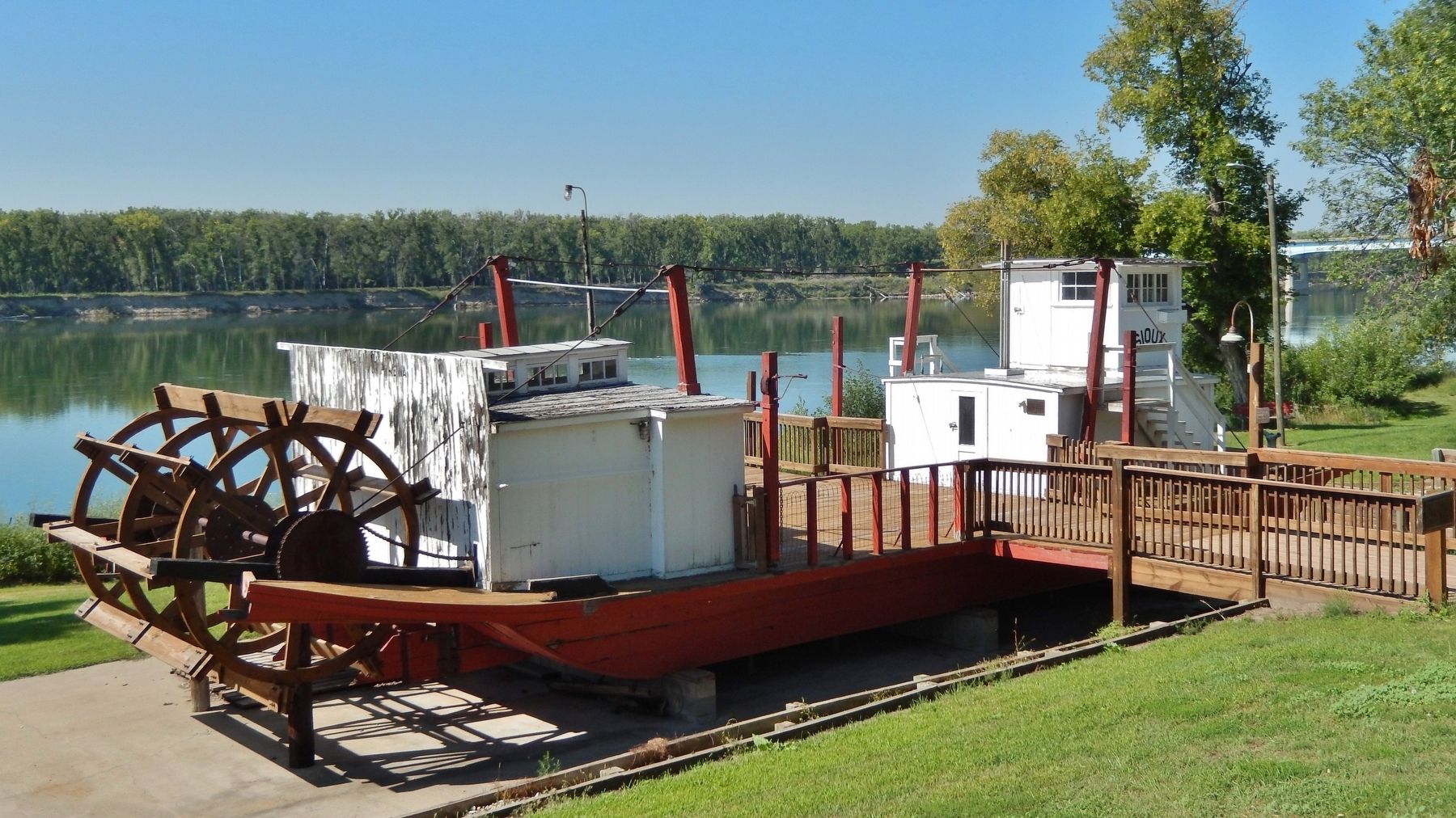 Sioux Ferry Boat. Click for full size. Sioux Ferry Boat image. Click for full size.