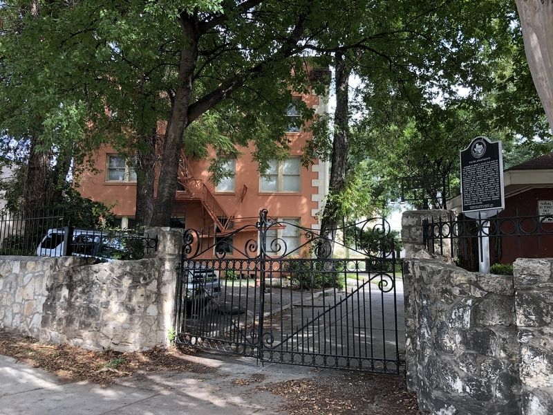 Toltec Apartments Marker image. Click for full size.