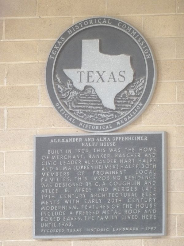 Alexander and Alma Oppenheimer Halff House Marker image. Click for full size.