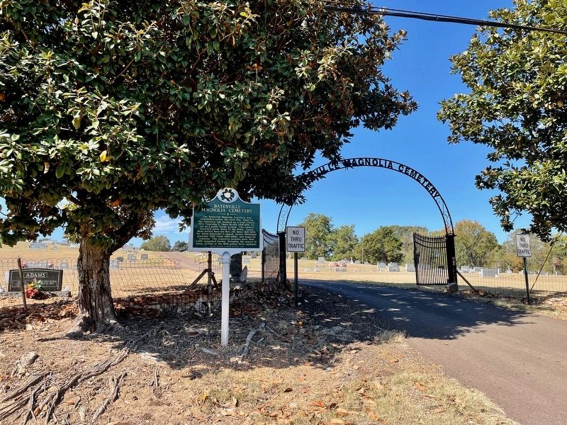 Batesville Magnolia Cemetery & Marker image. Click for full size.