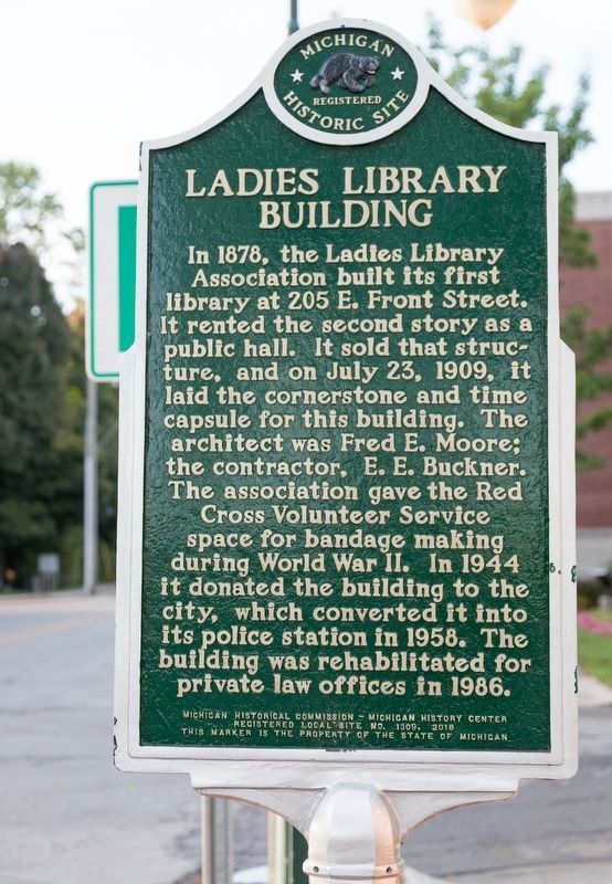 Ladies Library Building side of marker image. Click for full size.