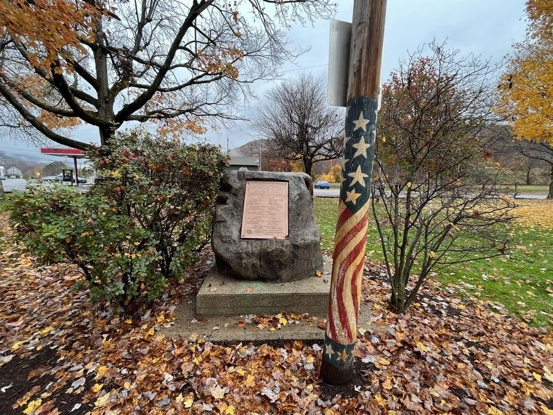 Revolutionary War Memorial image. Click for full size.