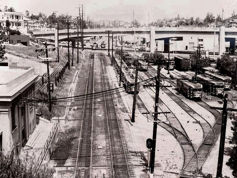 1st Street Viaduct image. Click for full size.
