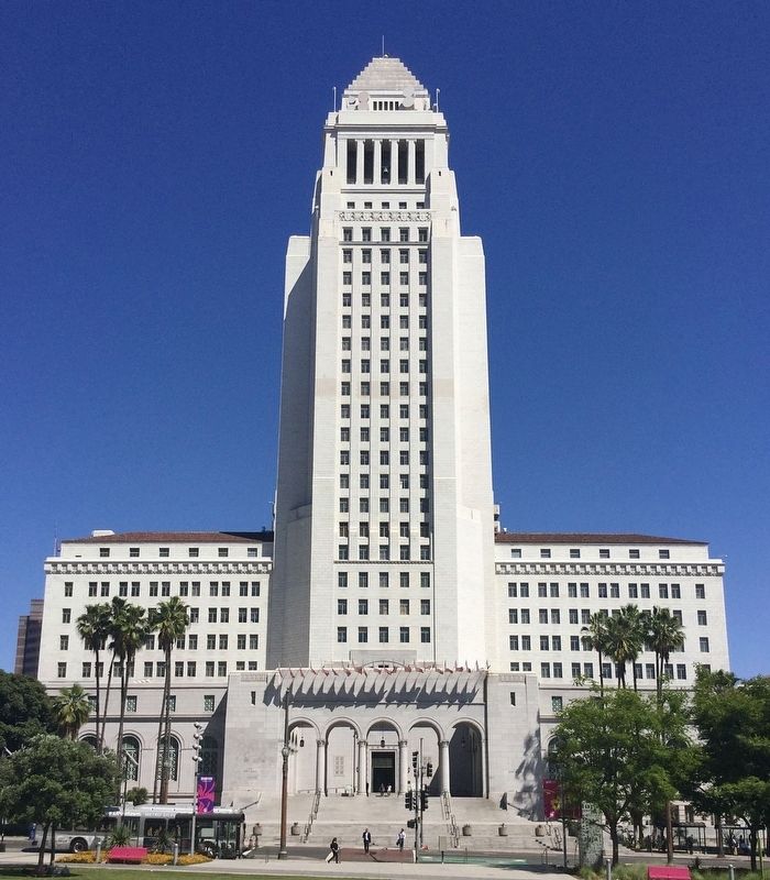 City Hall image. Click for full size.
