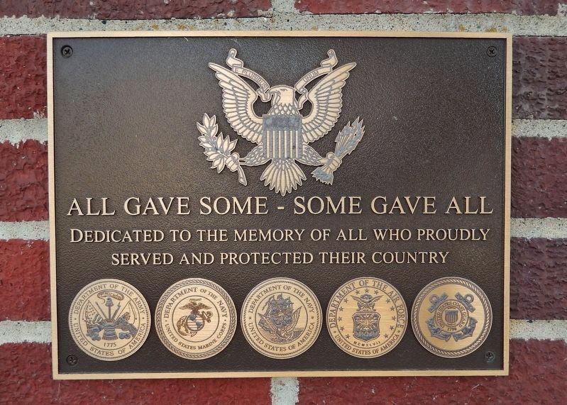 Veterans Memorial Battlefield Cross Marker image. Click for full size.