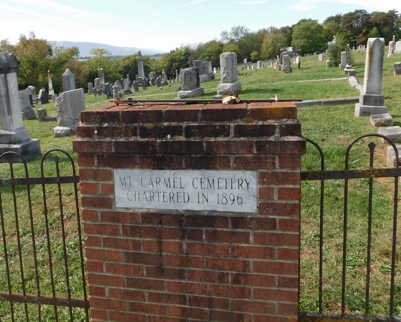 Mt. Carmel Cemetery image. Click for full size.
