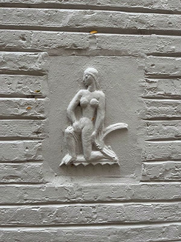 Fisher Studio Houses ornamentation image. Click for full size.