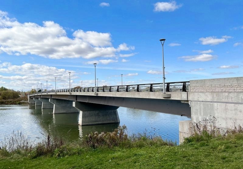 The present Cayuga Bridge over the Grand River. image. Click for full size.