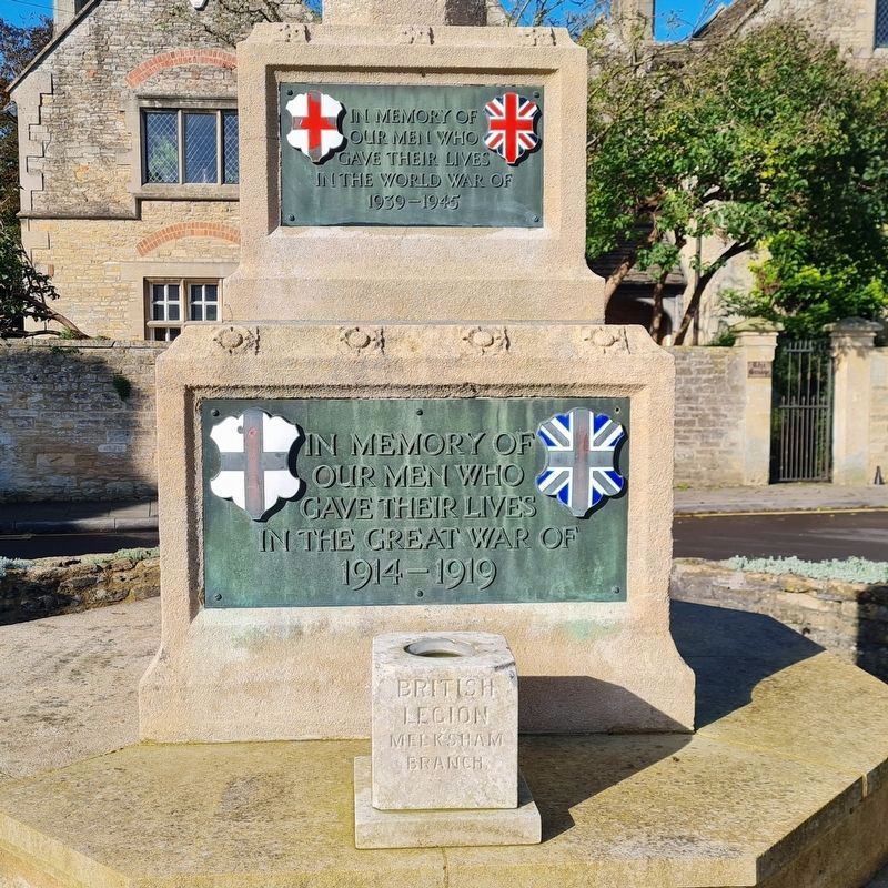 Melksham War Memorial. Click for full size. Melksham War Memorial image. Click for full size.