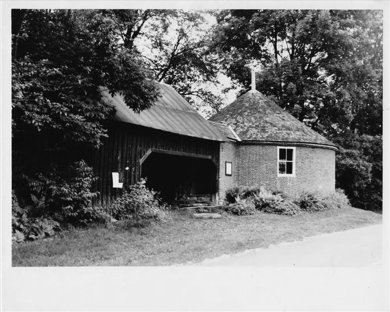 Round Schoolhouse image. Click for more information.