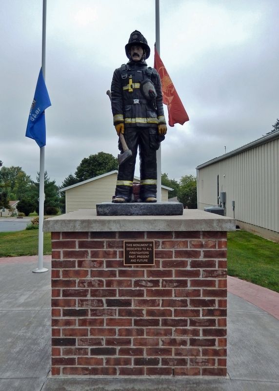 Benton Firefighters Monument image. Click for full size.